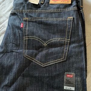Brand new with tags Levi’s 569 denim jeans.